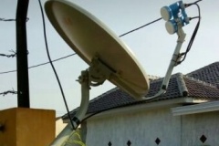 Pemasangan  Parabola di Celancang